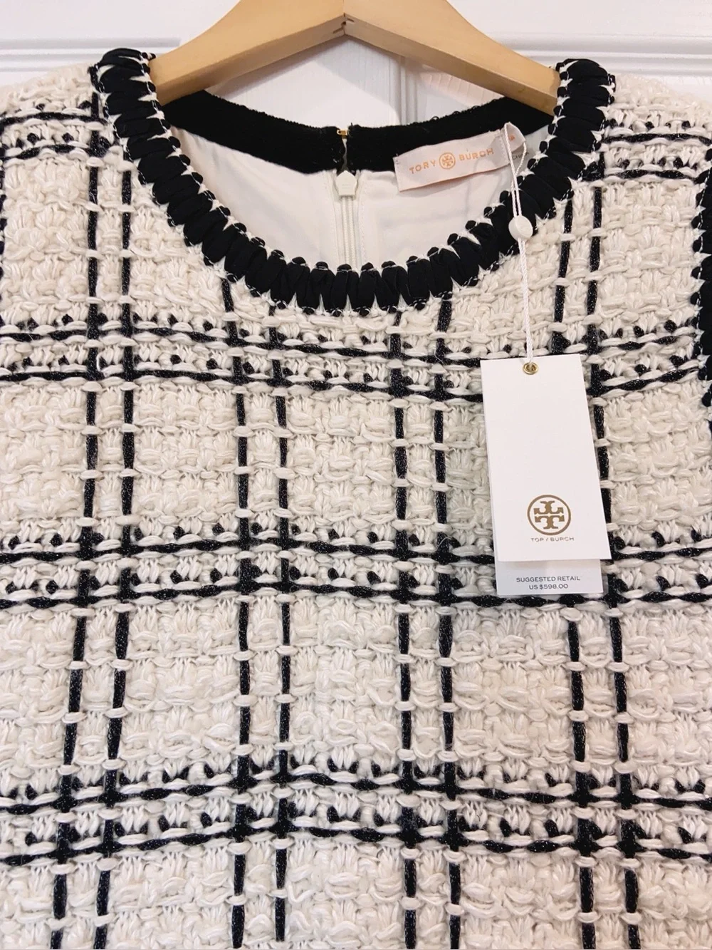 NWT $598 Tory Burch Sleeveless Tweed Shift Dress in Ivory and Black